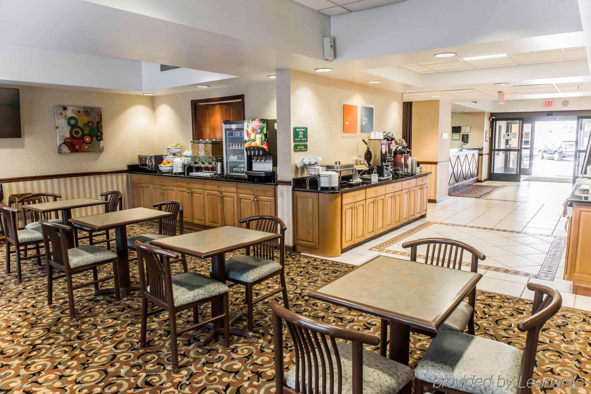 Comfort Suites Tallahassee Capitol - University Area Exterior foto